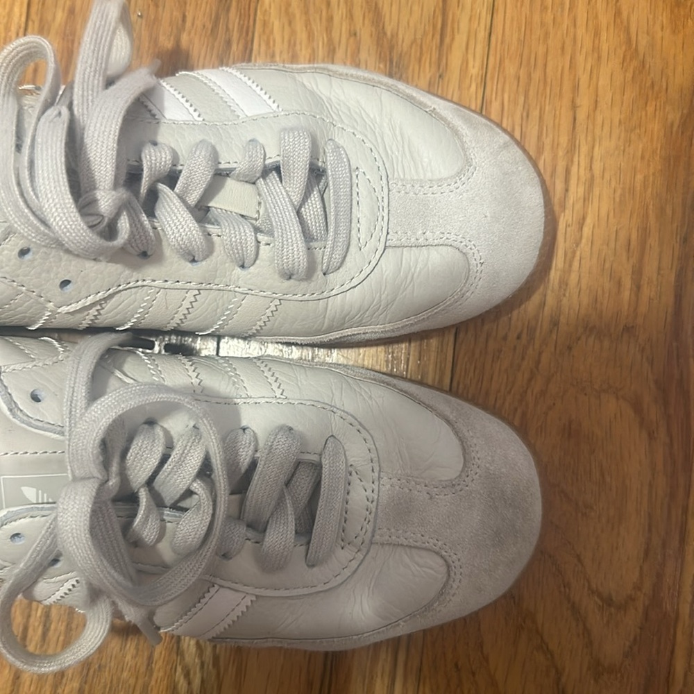adidas Samba Sneakers in Cream with Gum Sole - Picture 9 of 10